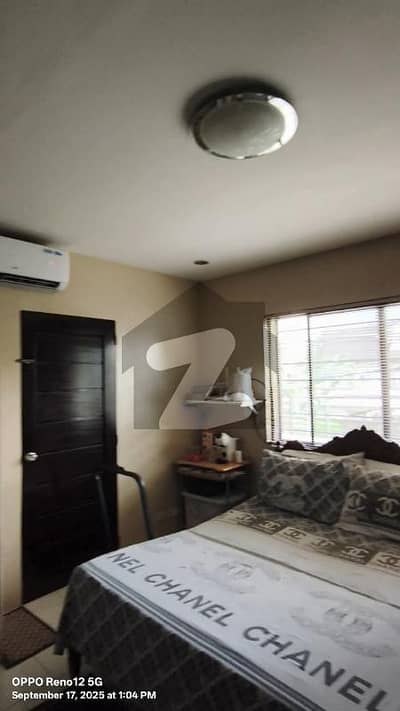 4 Kanal Double Storey Old House On 40'wide Link M M Alam Road (Pink Zone)