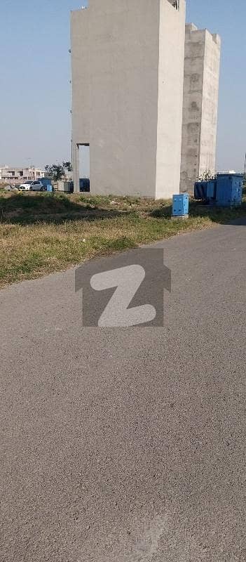 ڈی ایچ اے فیز 8 - بلاک ٹی فیز 8,ڈیفنس (ڈی ایچ اے),لاہور میں 4 مرلہ علاوہ 5.4 کروڑ میں برائے فروخت۔ ڈی ایچ اے فیز 8 - بلاک ٹی فیز 8,ڈیفنس (ڈی ایچ اے),لاہور میں 4 مرلہ علاوہ 5.4 کروڑ میں برائے فروخت۔