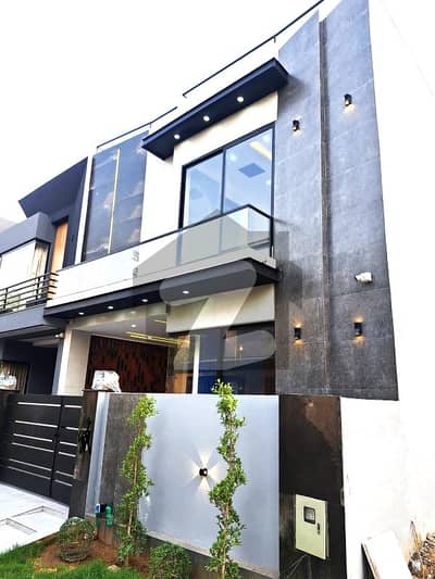5 MARLA LUXRY MODREN DESIGN HOUSE FOR SALE IN DHA 9 TOWN LAHORE 5 MARLA LUXRY MODREN DESIGN HOUSE FOR SALE IN DHA 9 TOWN LAHORE