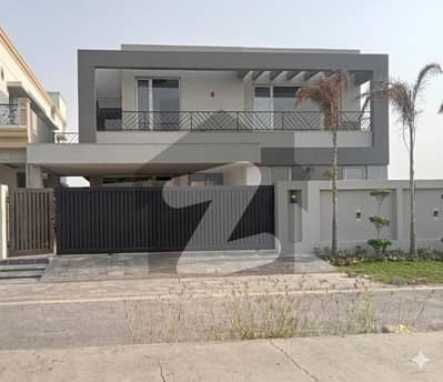 1 Kanal Modern House For Sale