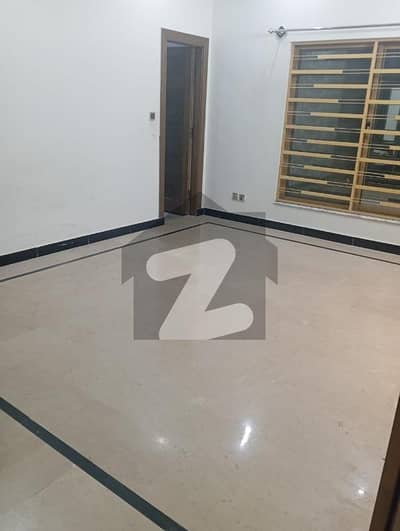 سی بی آر ٹاؤن فیز 1 - بلاک سی سی بی آر ٹاؤن فیز 1,سی بی آر ٹاؤن,اسلام آباد میں 3 کمروں کا 12 مرلہ بالائی پورشن 85.0 ہزار میں کرایہ پر دستیاب ہے۔ سی بی آر ٹاؤن فیز 1 - بلاک سی سی بی آر ٹاؤن فیز 1,سی بی آر ٹاؤن,اسلام آباد میں 3 کمروں کا 12 مرلہ بالائی پورشن 85.0 ہزار میں کرایہ پر دستیاب ہے۔