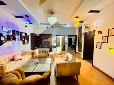 علی پارک کینٹ,لاہور میں 3 کمروں کا 8 مرلہ بالائی پورشن 65.0 ہزار میں کرایہ پر دستیاب ہے۔