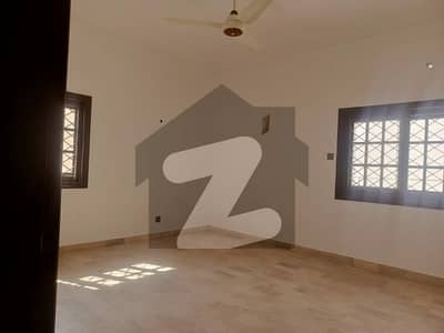 ڈی ایچ اے فیز 7 ڈی ایچ اے ڈیفینس,کراچی میں 2 کمروں کا 1 کنال زیریں پورشن 1.9 لاکھ میں کرایہ پر دستیاب ہے۔