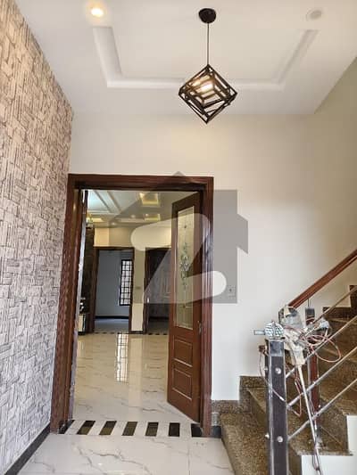 1 kanal upper portion for rent