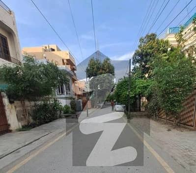 Prominently-Located House Available In Allama Iqbal Town - Mehran Block For sale Prominently-Located House Available In Allama Iqbal Town - Mehran Block For sale