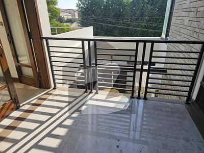 خیابانِ اقبال ڈی ایچ اے فیز 8,ڈی ایچ اے ڈیفینس,کراچی میں 3 کمروں کا 1 کنال بالائی پورشن 3.6 لاکھ میں کرایہ پر دستیاب ہے۔ خیابانِ اقبال ڈی ایچ اے فیز 8,ڈی ایچ اے ڈیفینس,کراچی میں 3 کمروں کا 1 کنال بالائی پورشن 3.6 لاکھ میں کرایہ پر دستیاب ہے۔