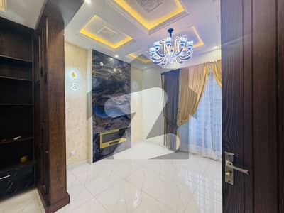 بحریہ ٹاؤن ۔ ٹیپو سلطان بلاک ایکسٹینشن بحریہ ٹاؤن ۔ سیکٹر ایف,بحریہ ٹاؤن,لاہور میں 3 کمروں کا 1 مرلہ مکان 12 میں برائے فروخت۔