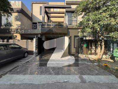 5 Marla Ultra Classic Architect Designer use House For Sale In Bahria Town Lahore