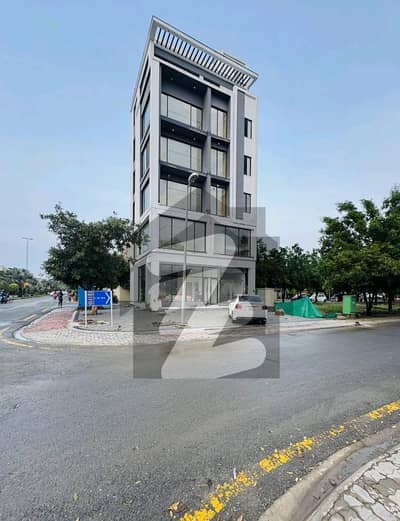 بحریہ ٹاؤن رفیع بلاک بحریہ ٹاؤن سیکٹر ای,بحریہ ٹاؤن,لاہور میں 5 مرلہ دفتر 1.5 لاکھ میں کرایہ پر دستیاب ہے۔