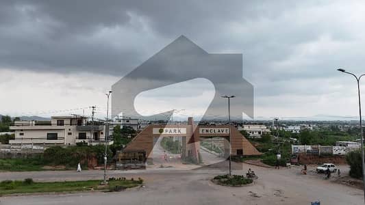 پارک انکلیو 2 پارک انکلیو,اسلام آباد میں 1 کنال رہائشی پلاٹ 6.5 کروڑ میں برائے فروخت۔