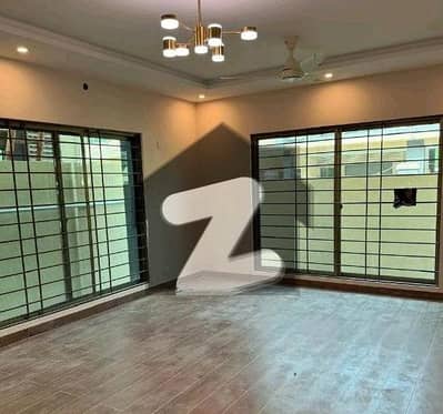 عسکری 6 ملیر کنٹونمنٹ,کینٹ,کراچی میں 5 کمروں کا 12 مرلہ مکان 6.25 کروڑ میں برائے فروخت۔