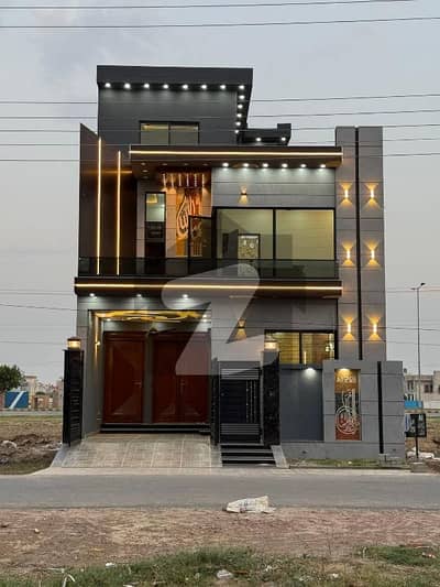 سینٹرل پارک ہاؤسنگ سکیم لاہور میں 4 کمروں کا 5 مرلہ مکان 2.0 کروڑ میں برائے فروخت۔