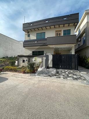 30*60 7 marla Corner house for sale in G-13 Islamabad