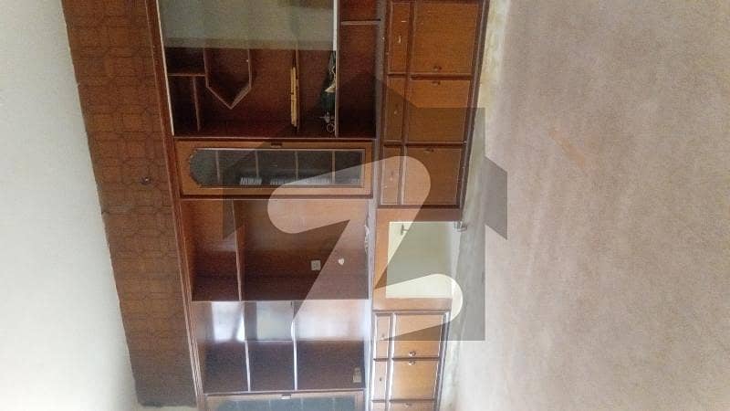 ماڈل ٹاؤن لاہور میں 2 کمروں کا 1 کنال مکان 2.6 لاکھ میں کرایہ پر دستیاب ہے۔ ماڈل ٹاؤن لاہور میں 2 کمروں کا 1 کنال مکان 2.6 لاکھ میں کرایہ پر دستیاب ہے۔