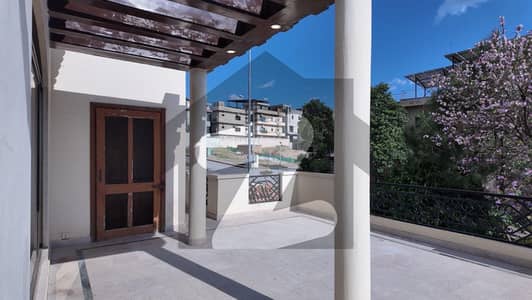 Elegant 1 Kanal Family Residence Available for Rent in Bahria Town Phase 3 Rawalpindi