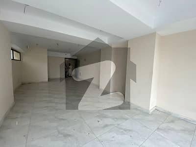 مین مارکیٹ گلبرگ,لاہور میں 3 مرلہ دفتر 70.0 ہزار میں کرایہ پر دستیاب ہے۔