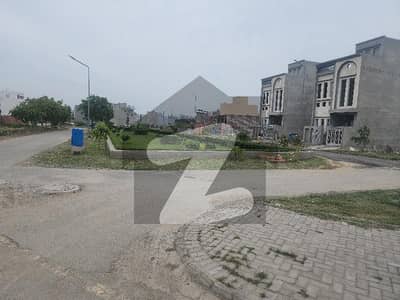 2 Marla Commercial For Sale