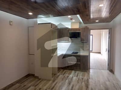 دی سپرنگ آپارٹمنٹس ہومز مین کینال بینک روڈ,لاہور میں 1 کمرے کا 3 مرلہ فلیٹ 55.0 ہزار میں کرایہ پر دستیاب ہے۔