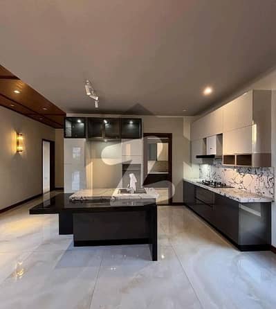 In DHA Phase 4 Of Karachi, A 300 Square Yards House Is Available