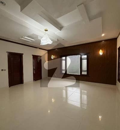 In DHA Phase 4 House For sale Sized 300 Square Yards