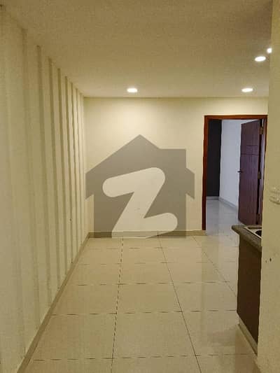 کزانی ہائٹس اسلام آباد ایکسپریس وے,اسلام آباد میں 1 کمرے کا 3 مرلہ فلیٹ 55.0 ہزار میں کرایہ پر دستیاب ہے۔