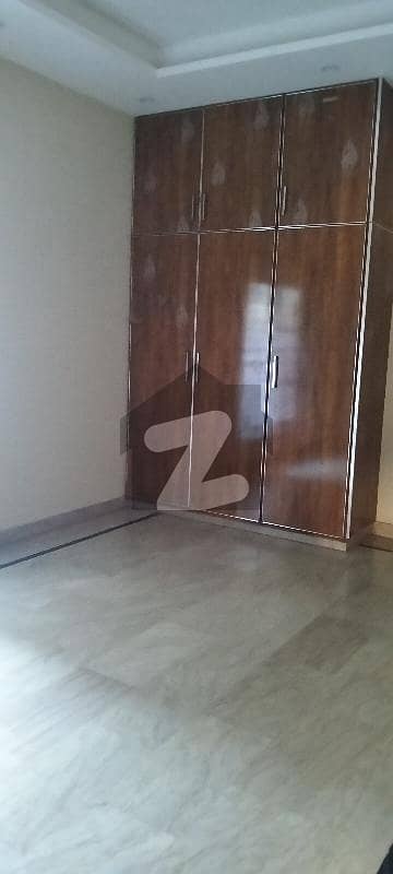A Perfect Prime Location Upper Portion 2 Bad Attached Bath Only Family Awaits You In Gulberg 3 Lahore For Rent