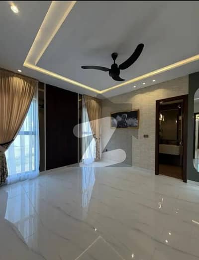 Urgent For Rent 10 Marla Portion In Janipar Block Bahria Town Lahore