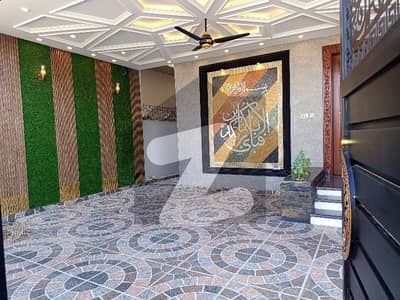 گارڈن ٹاؤن فیز 3 گارڈن ٹاؤن,گوجرانوالہ میں 5 کمروں کا 10 مرلہ مکان 1.5 لاکھ میں کرایہ پر دستیاب ہے۔