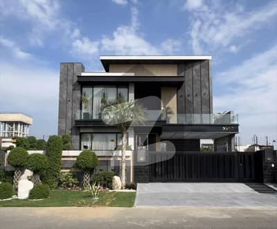 One Kanal Luxurious Bungalow Located Near Fairways Raya And Park