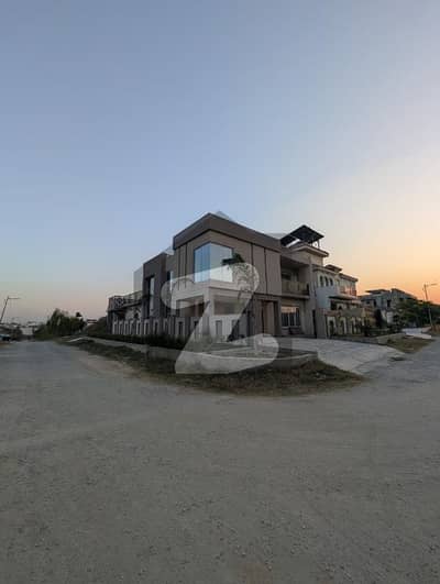 1 Kanal ( 50*90 in Block C ) Corner House for Sale MPCHS MULTI GARDENS B-17 ISLAMABAD.