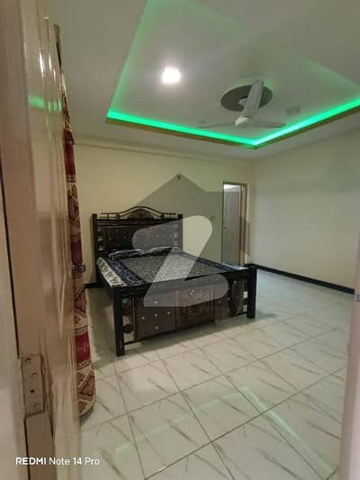 4 bed famli flat for rent