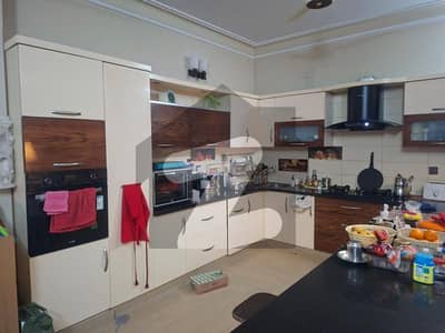 گلستانِِ جوہر ۔ بلاک 12 گلستانِ جوہر,کراچی میں 5 کمروں کا 10 مرلہ مکان 6.0 کروڑ میں برائے فروخت۔ گلستانِِ جوہر ۔ بلاک 12 گلستانِ جوہر,کراچی میں 5 کمروں کا 10 مرلہ مکان 6.0 کروڑ میں برائے فروخت۔