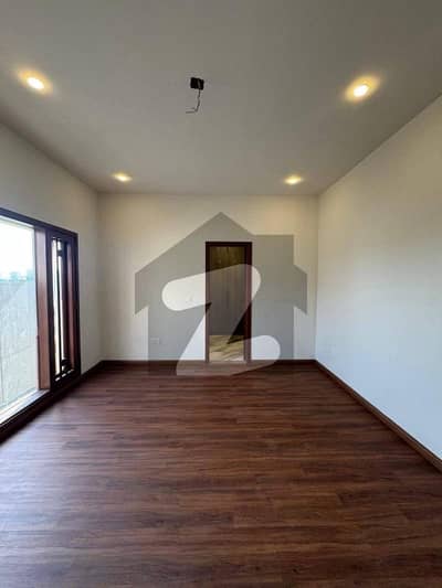 ڈی ایچ اے فیز 8 - زون اے ڈی ایچ اے فیز 8,ڈی ایچ اے ڈیفینس,کراچی میں 5 کمروں کا 4 کنال مکان 68.0 کروڑ میں برائے فروخت۔