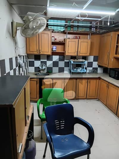 300 Sq Yards Luxury Bungalow for Sale | GMB Society | 6 Rooms | Solar System Installed