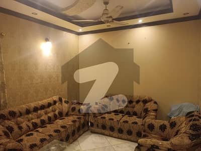 گلستانِِ جوہر ۔ بلاک 3 گلستانِ جوہر,کراچی میں 4 کمروں کا 11 مرلہ فلیٹ 2.7 کروڑ میں برائے فروخت۔