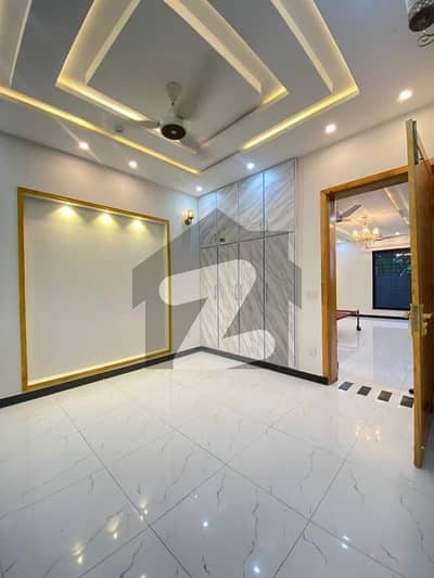 5 Marla Independent House Available For In DHA Rahbar 11