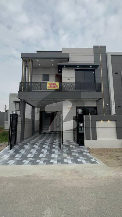 ڈی ایچ اے 11 رہبر فیز 2 ڈی ایچ اے 11 رہبر,لاہور میں 3 کمروں کا 5 مرلہ مکان 2.7 کروڑ میں برائے فروخت۔ ڈی ایچ اے 11 رہبر فیز 2 ڈی ایچ اے 11 رہبر,لاہور میں 3 کمروں کا 5 مرلہ مکان 2.7 کروڑ میں برائے فروخت۔