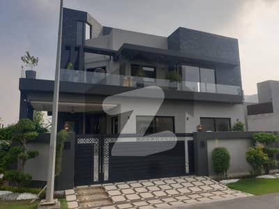 ڈی ایچ اے 11 رہبر فیز 1 ڈی ایچ اے 11 رہبر,لاہور میں 4 کمروں کا 10 مرلہ مکان 2.05 لاکھ میں کرایہ پر دستیاب ہے۔