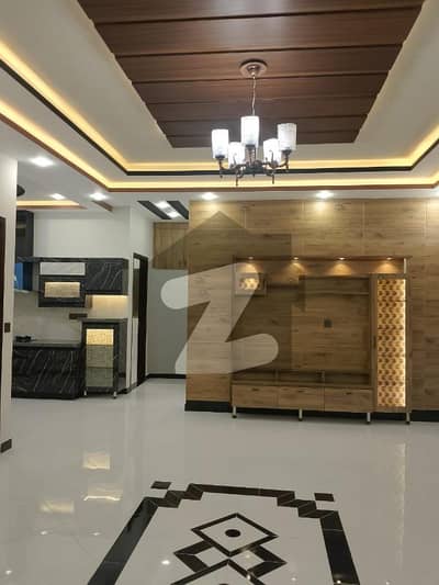 گلستانِِ جوہر ۔ بلاک 7 گلستانِ جوہر,کراچی میں 6 کمروں کا 10 مرلہ مکان 6.0 کروڑ میں برائے فروخت۔