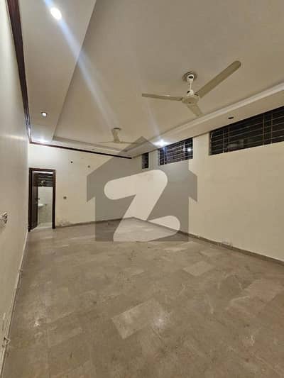 جی ۔ 11/1 جی ۔ 11,اسلام آباد میں 2 کمروں کا 7 مرلہ مکان 85.0 ہزار میں کرایہ پر دستیاب ہے۔