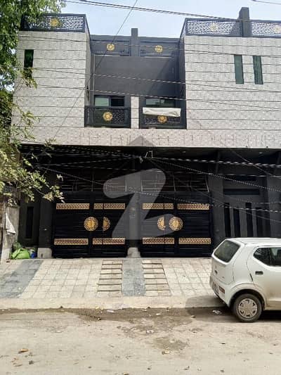 علی ٹاؤن لاہور میں 4 کمروں کا 3 مرلہ مکان 1.65 کروڑ میں برائے فروخت۔