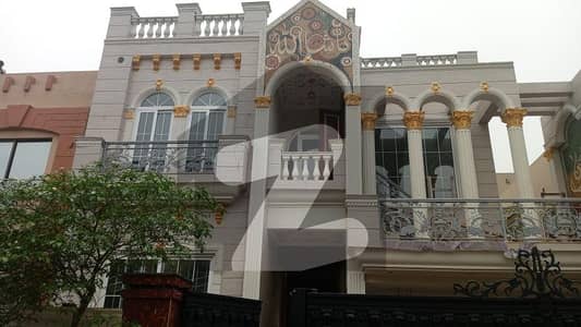 بحریہ ٹاؤن سیکٹر سی بحریہ ٹاؤن,لاہور میں 3 کمروں کا 12 مرلہ بالائی پورشن 95.0 ہزار میں کرایہ پر دستیاب ہے۔