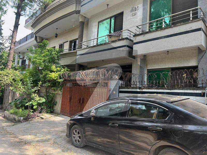 House for Sale G-11/1 House for Sale G-11/1