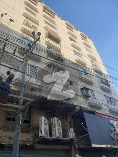 گلستانِ جوہر کراچی میں 2 کمروں کا 5 مرلہ فلیٹ 1.25 کروڑ میں برائے فروخت۔