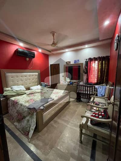 جوہر ٹاؤن لاہور میں 5 کمروں کا 5 مرلہ مکان 2.95 کروڑ میں برائے فروخت۔