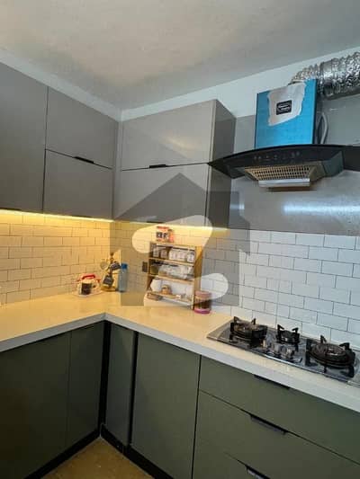 کلفٹن ۔ بلاک 5 کلفٹن,کراچی میں 2 کمروں کا 4 مرلہ فلیٹ 1.3 لاکھ میں کرایہ پر دستیاب ہے۔