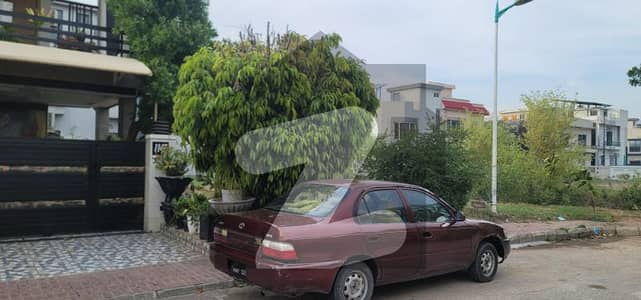 بحریہ گرینز۔ اوورسیز انکلیو - سیکٹر 6 بحریہ گرینز۔ اوورسیز انکلیو,بحریہ ٹاؤن فیز 8,بحریہ ٹاؤن راولپنڈی,راولپنڈی میں 17 مرلہ رہائشی پلاٹ 1.8 کروڑ میں برائے فروخت۔