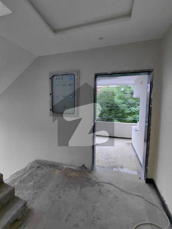 10 Marla Upper Portion 10 Marla Upper Portion