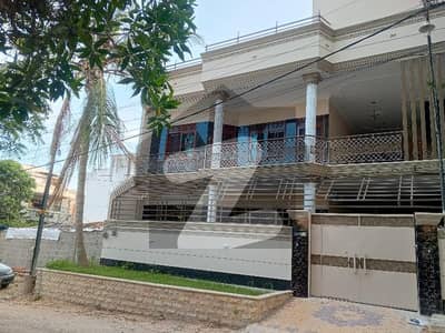 گلستانِ جوہر کراچی میں 6 کمروں کا 10 مرلہ مکان 6.7 کروڑ میں برائے فروخت۔