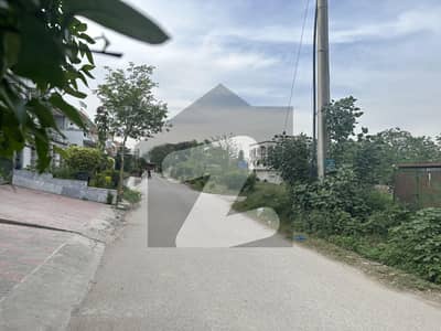 Corner Plot For Sale Sector G-15/4